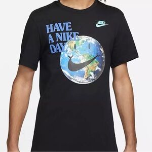NIKE Have A Nice Day Graphic Tee